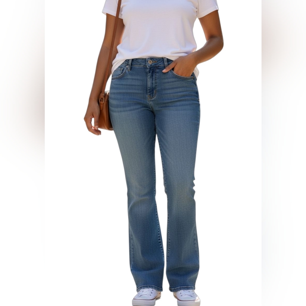 🦜 2/$10 Cato Light Blue Wide Leg High Rise Jeans. Size 14P.